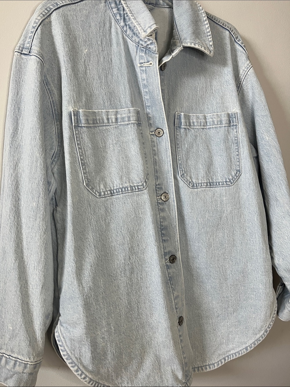 Abercrombie & Fitch Denim Shacket Long Button Down 90’s style Jean layering top - Picture 2 of 6